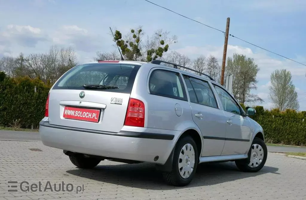 SKODA Octavia 