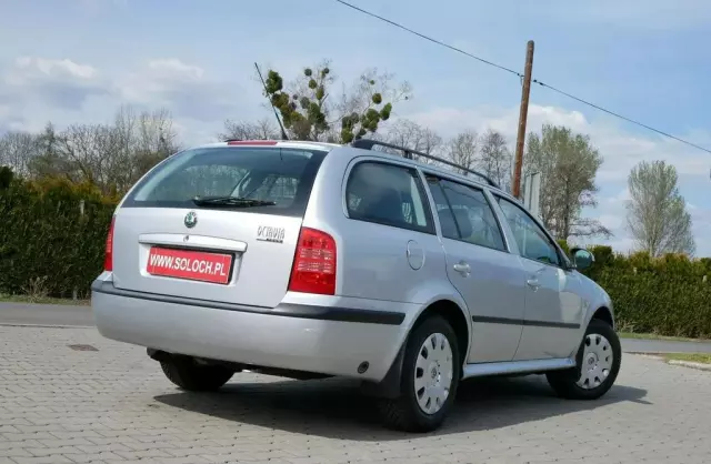 SKODA Octavia 