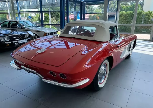 CHEVROLET Corvette 