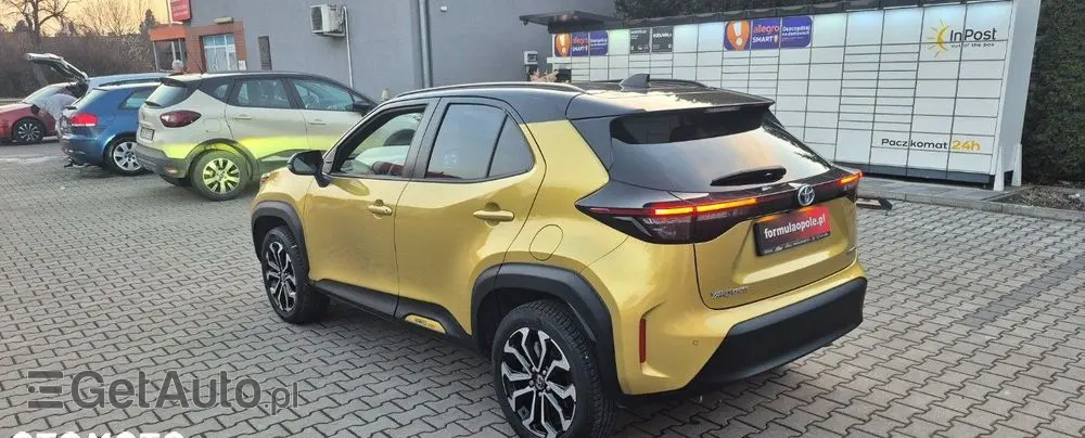 TOYOTA Yaris Cross 