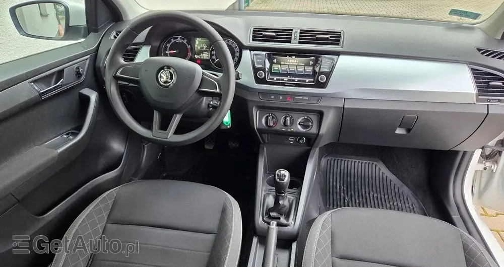 SKODA Fabia 1.0 Ambition