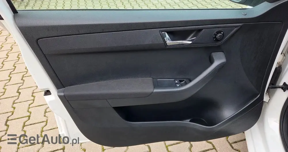 SKODA Fabia 1.0 Ambition