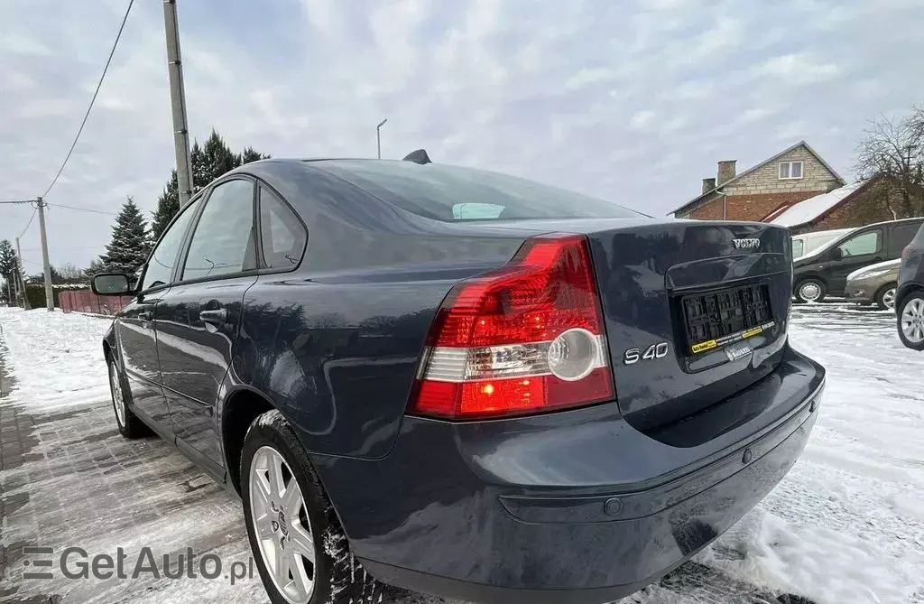 VOLVO S40 