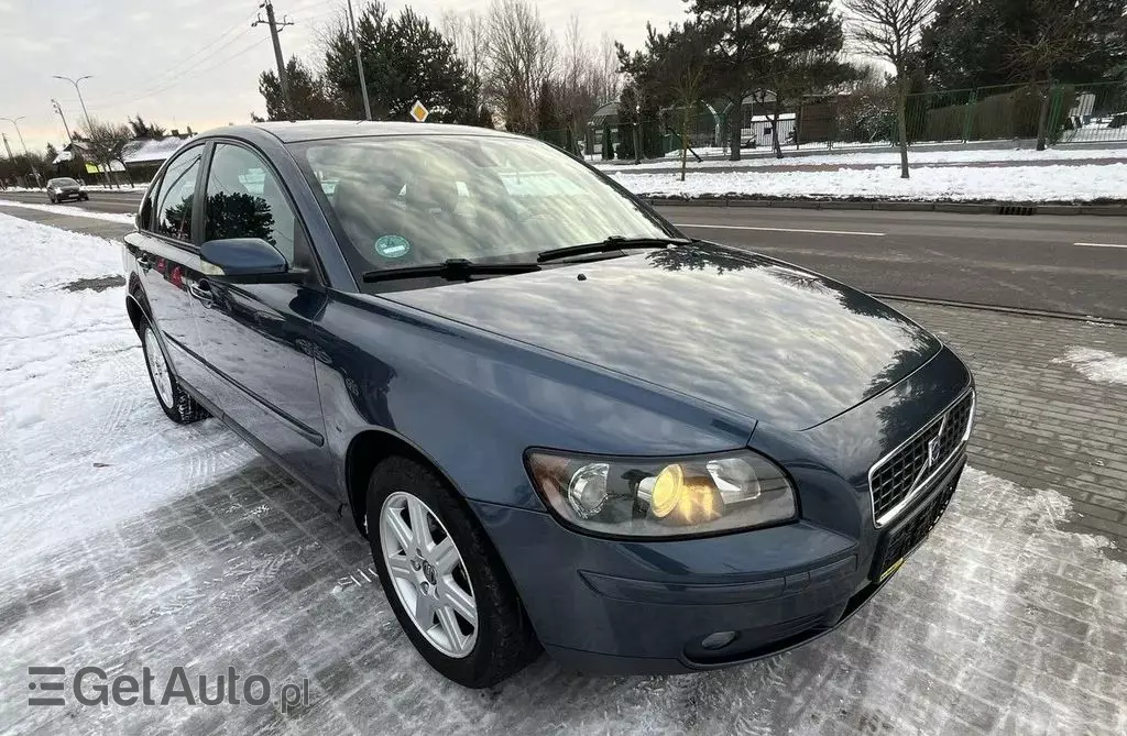 VOLVO S40 