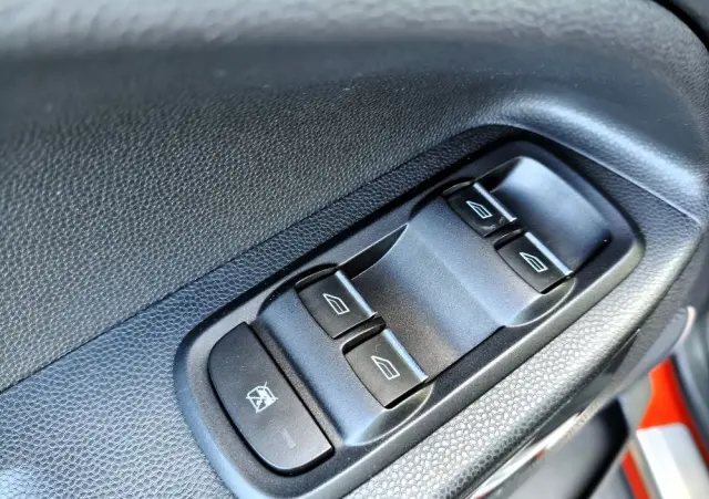 FORD EcoSport 1.0 EcoBoost TITANIUM