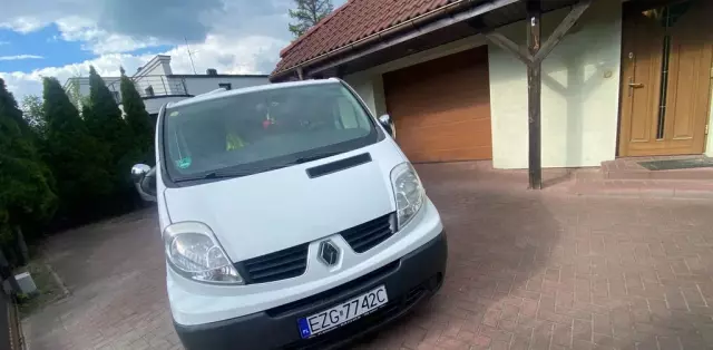 RENAULT Trafic 