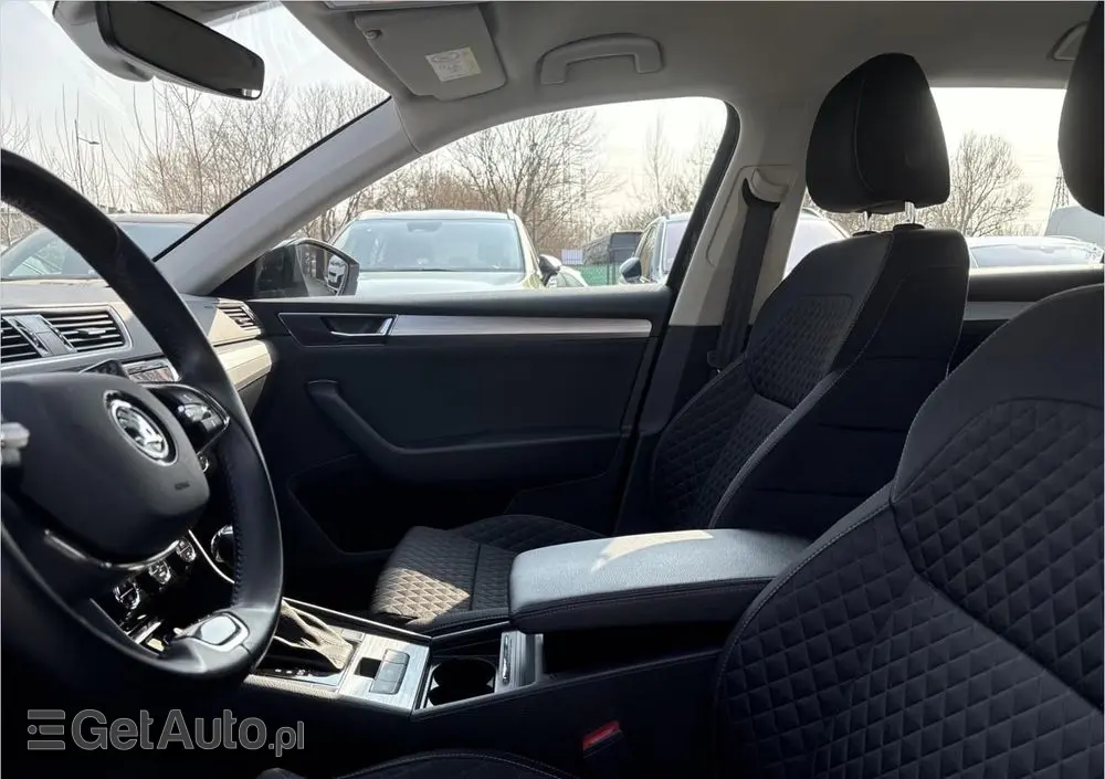 SKODA Superb 2.0 TSI Ambition DSG