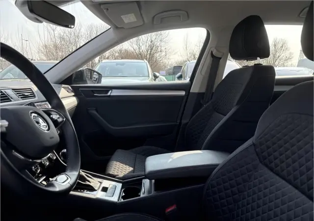 SKODA Superb 2.0 TSI Ambition DSG