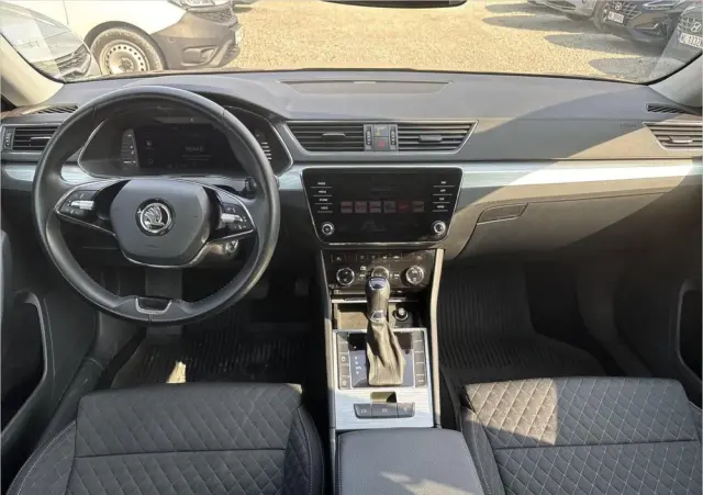 SKODA Superb 2.0 TSI Ambition DSG