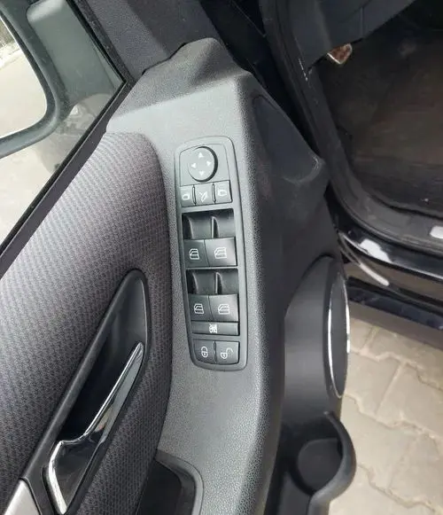 MERCEDES-BENZ Klasa B 