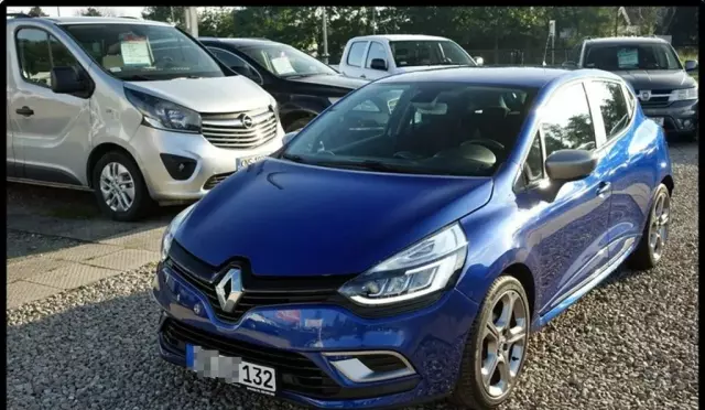 RENAULT Clio 