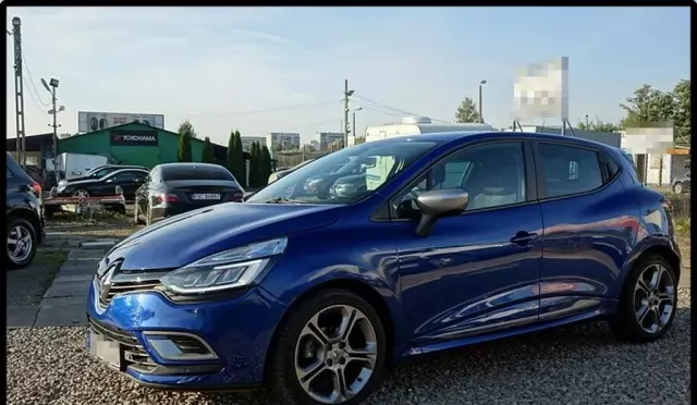 RENAULT Clio 