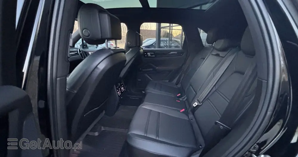 PORSCHE Cayenne S Platinum Edition