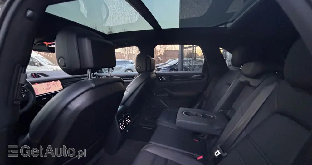 PORSCHE Cayenne S Platinum Edition
