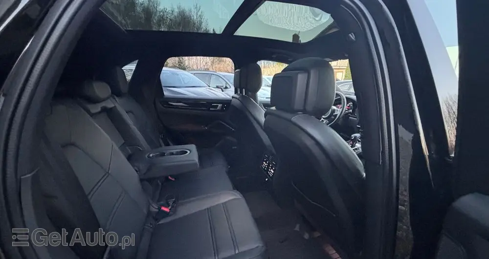 PORSCHE Cayenne S Platinum Edition