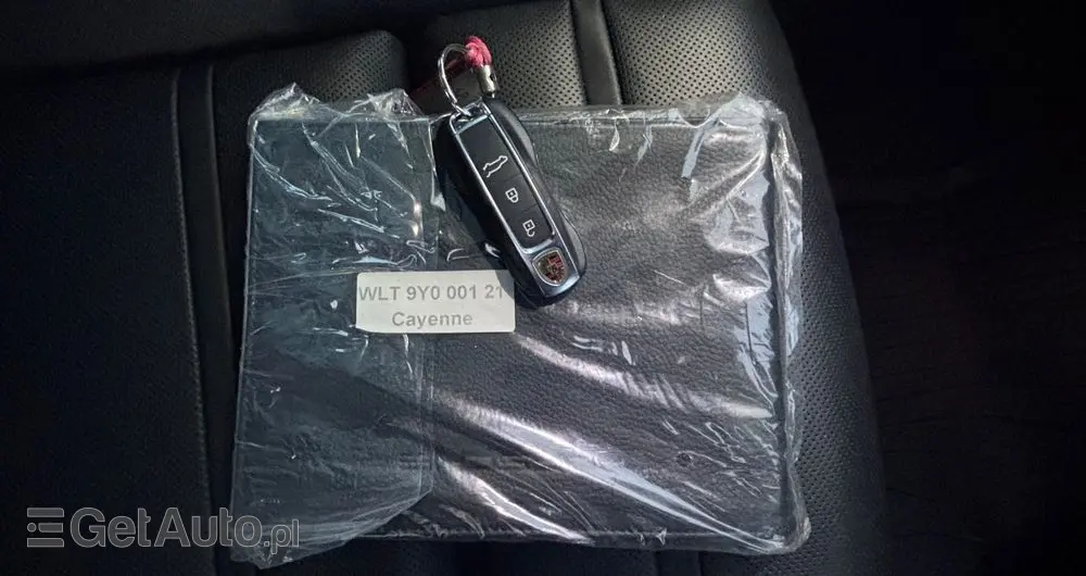 PORSCHE Cayenne S Platinum Edition