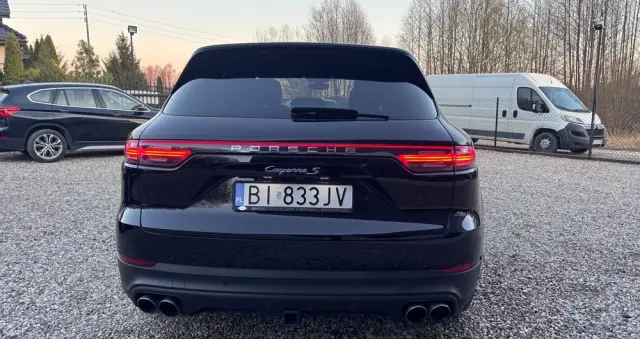 PORSCHE Cayenne S Platinum Edition