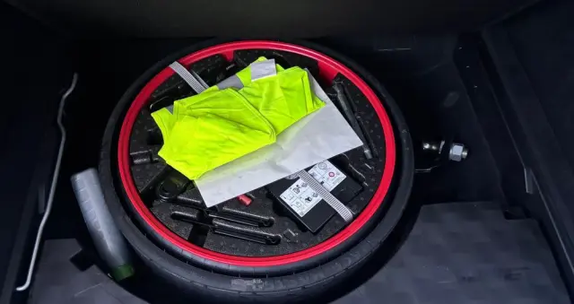 PORSCHE Cayenne S Platinum Edition