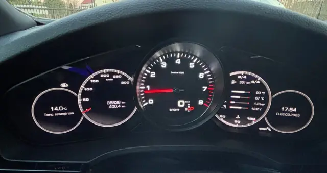 PORSCHE Cayenne S Platinum Edition