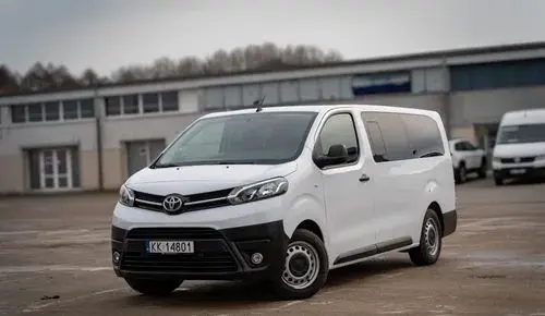 TOYOTA Proace 