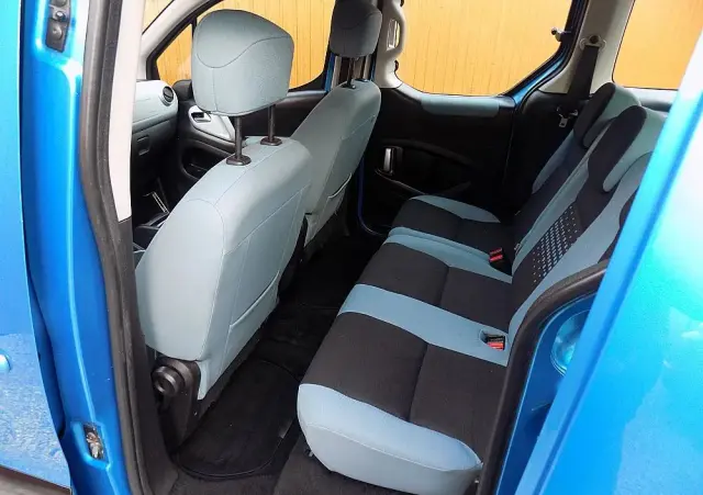 CITROËN Berlingo Multispace e-HDi 90 FAP EGS6 Exclusive