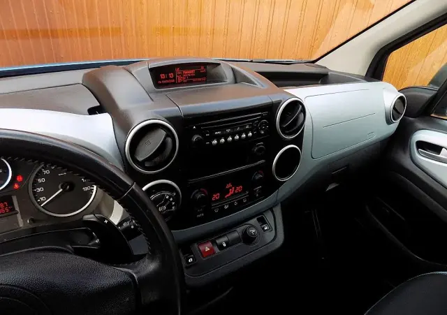 CITROËN Berlingo Multispace e-HDi 90 FAP EGS6 Exclusive