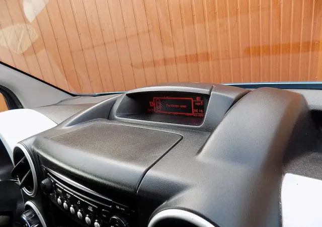 CITROËN Berlingo Multispace e-HDi 90 FAP EGS6 Exclusive