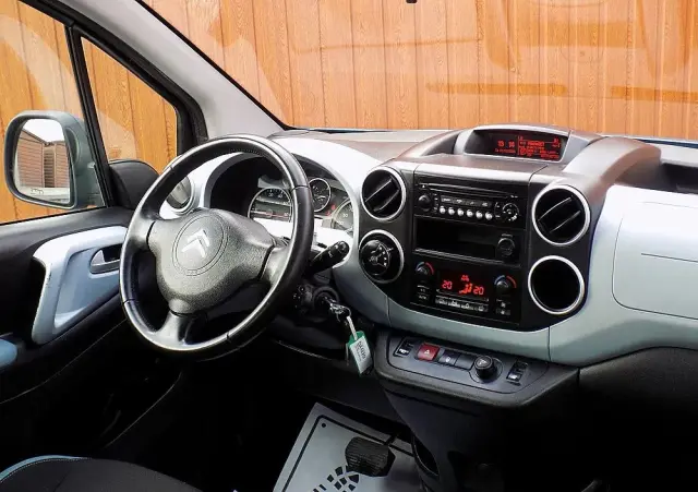 CITROËN Berlingo Multispace e-HDi 90 FAP EGS6 Exclusive