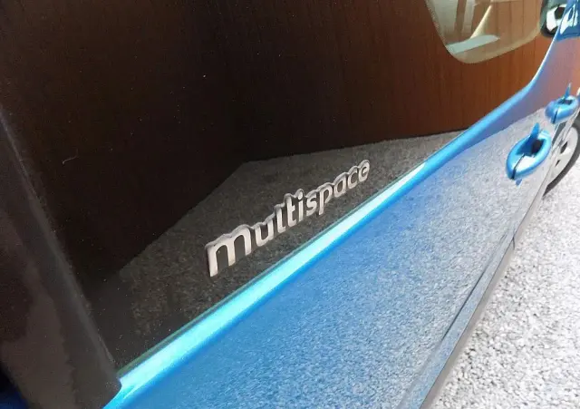 CITROËN Berlingo Multispace e-HDi 90 FAP EGS6 Exclusive