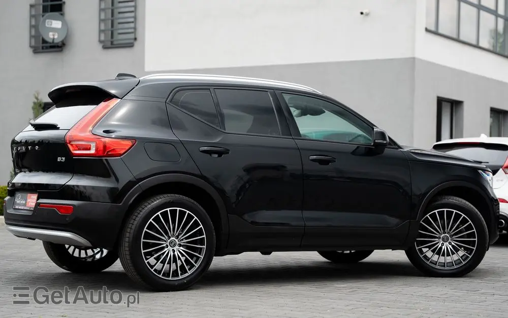 VOLVO XC 40 