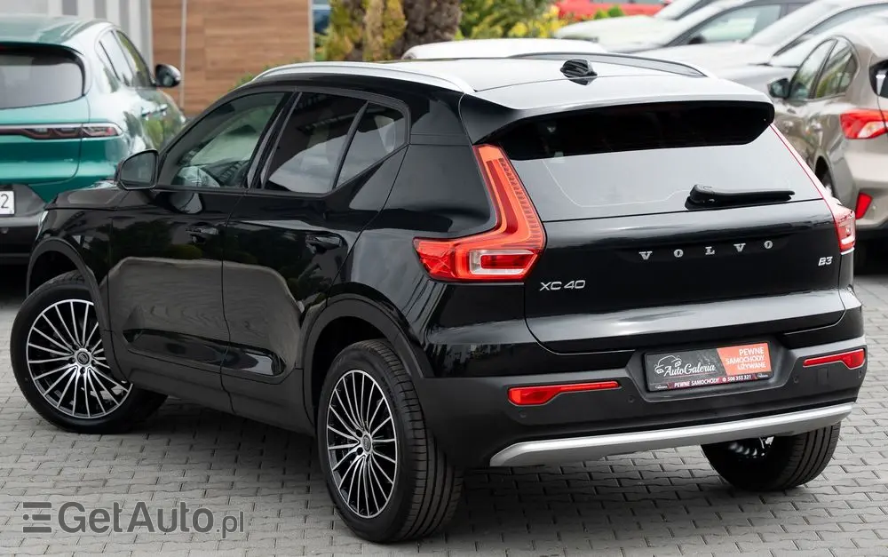 VOLVO XC 40 