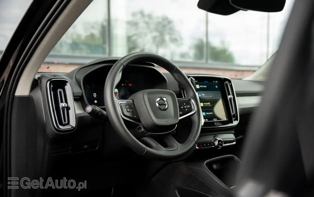 VOLVO XC 40 