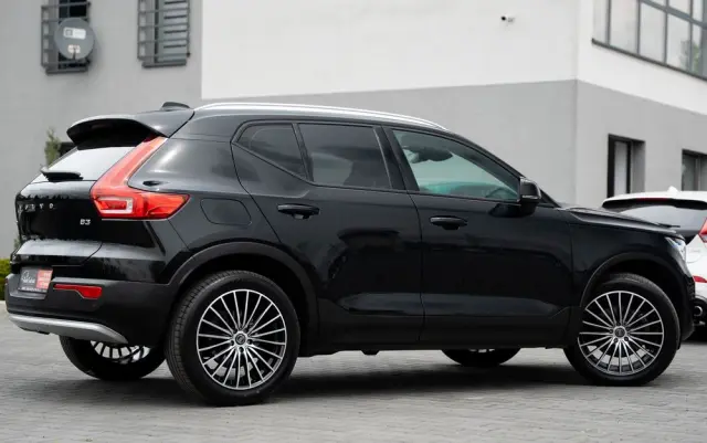 VOLVO XC 40 