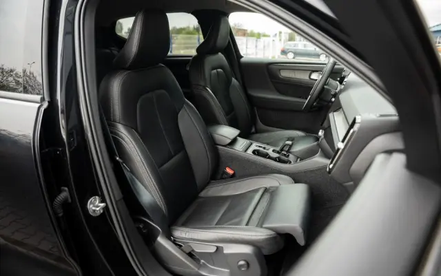 VOLVO XC 40 