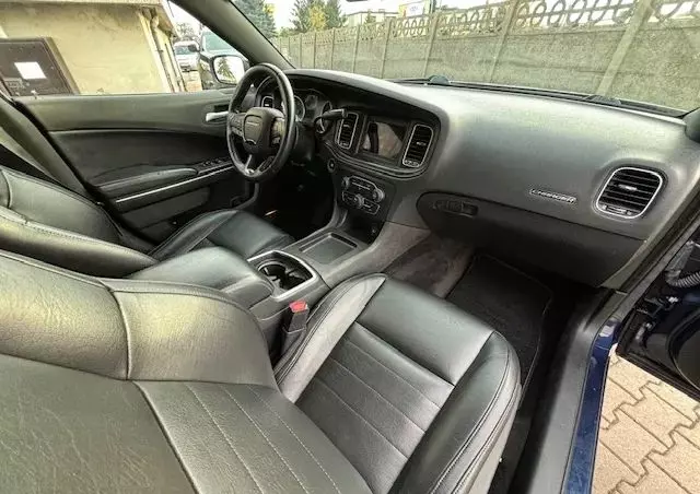 DODGE Charger 