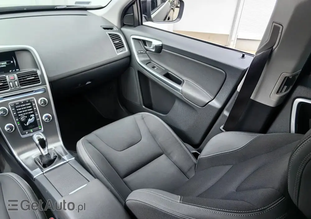 VOLVO XC 60 D4 Kinetic