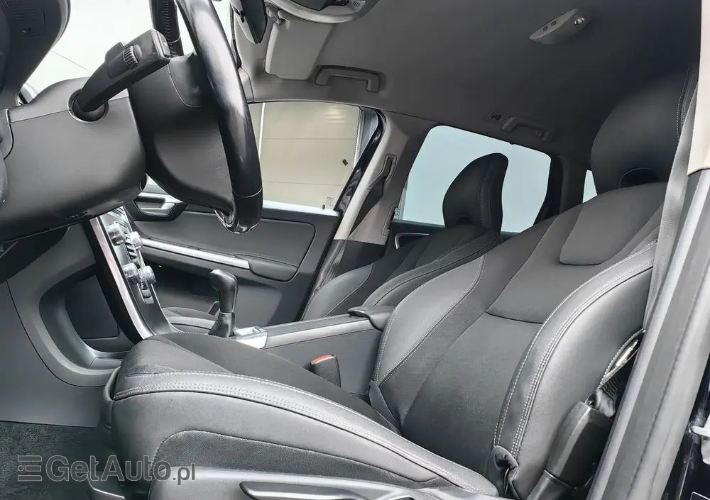 VOLVO XC 60 D4 Kinetic