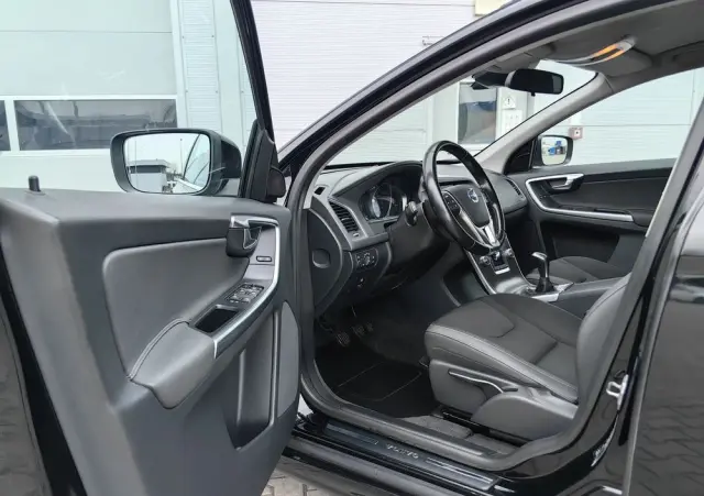 VOLVO XC 60 D4 Kinetic