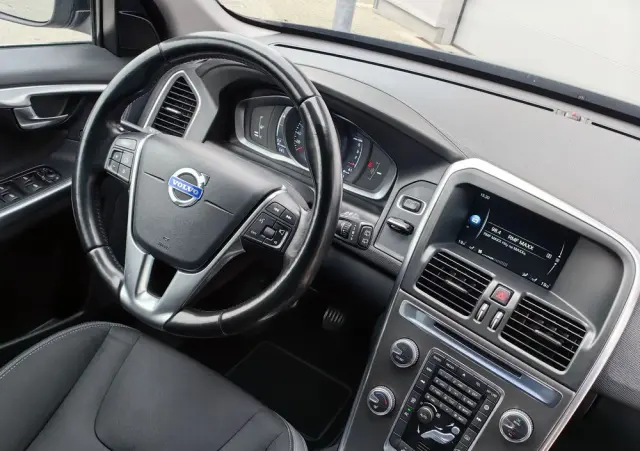 VOLVO XC 60 D4 Kinetic