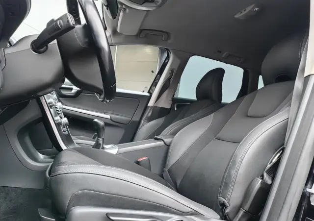 VOLVO XC 60 D4 Kinetic