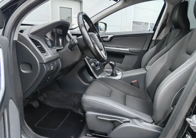 VOLVO XC 60 D4 Kinetic