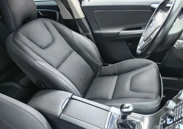 VOLVO XC 60 D4 Kinetic