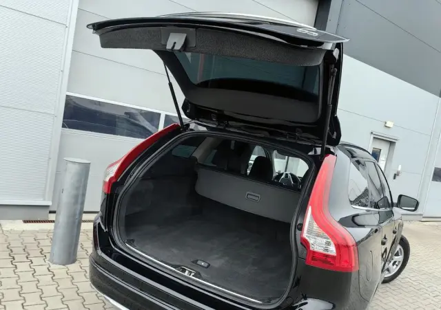 VOLVO XC 60 D4 Kinetic