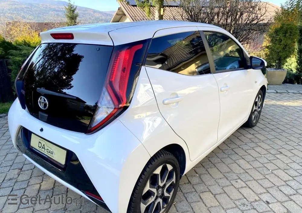 TOYOTA Aygo 1.0 VVT-i Color Edition