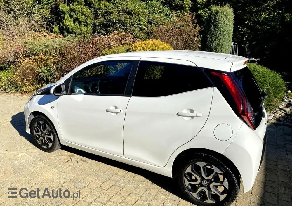 TOYOTA Aygo 1.0 VVT-i Color Edition