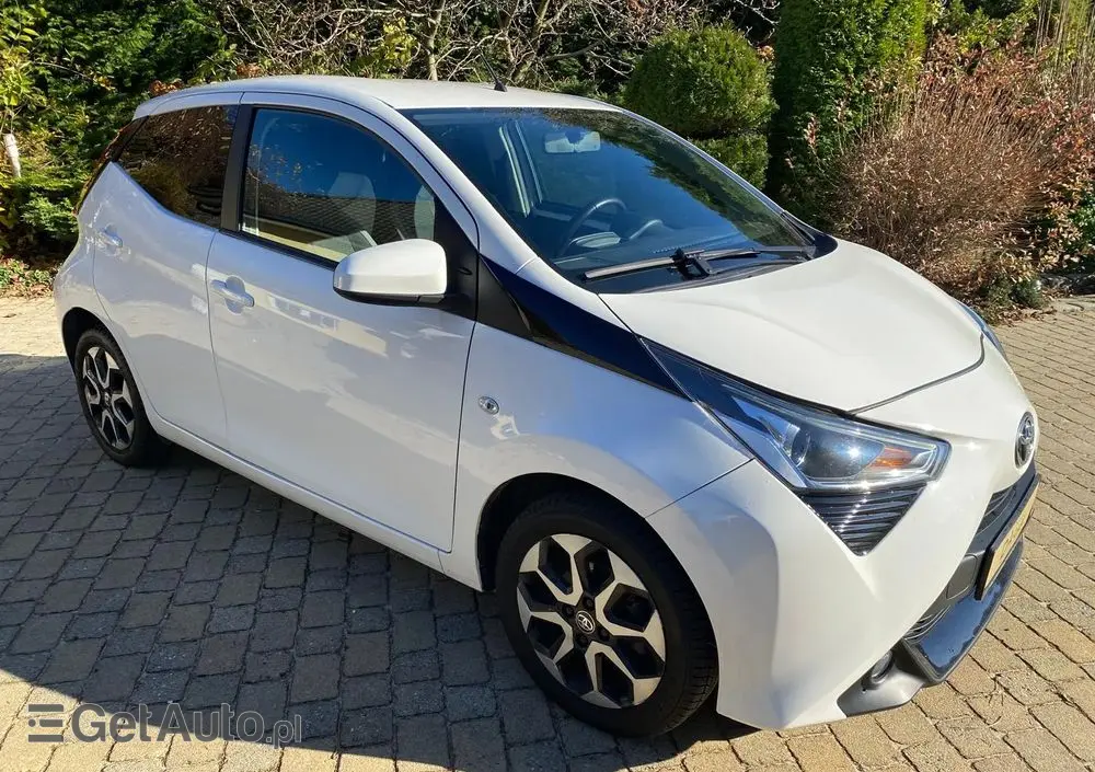 TOYOTA Aygo 1.0 VVT-i Color Edition