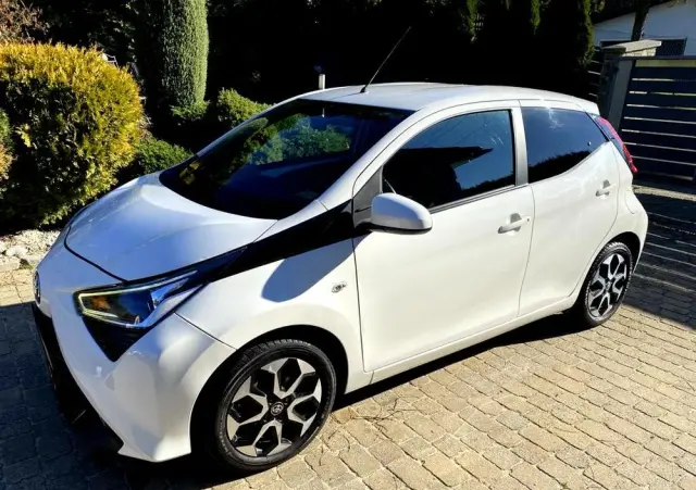 TOYOTA Aygo 1.0 VVT-i Color Edition