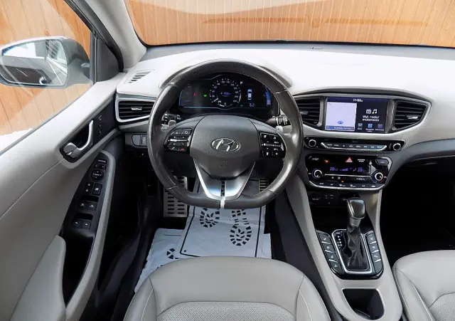 HYUNDAI IONIQ Plug-in hybrid Platinum