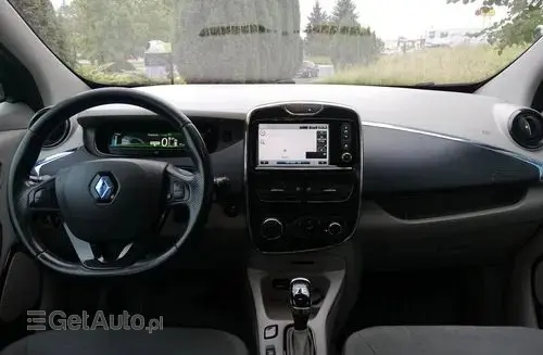 RENAULT Zoe 