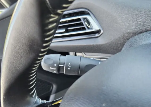 PEUGEOT 308 PureTech 82 Access